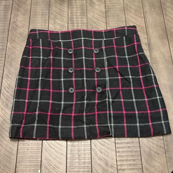 LOFT Ann Taylor BLACK & Pink Plaid Mini Skirt with Button Details - Y2K  Style - Picture 1 of 7